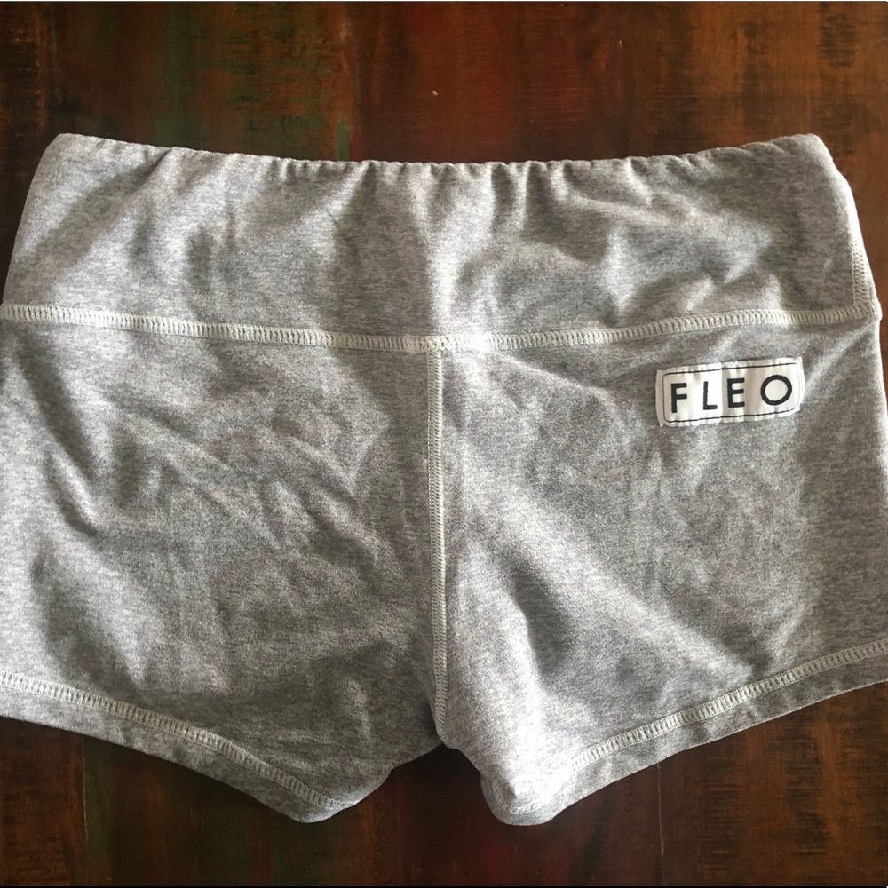 FLEO shorts, small, Heather Silver